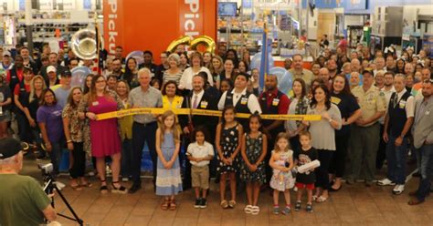 Wagoner walmart - Wagoner Walmart holds grand re-opening event. By CHRISTY WHEELAND News Editor. Jul 23, 2019. 0. 1 of 4. The masses gathered at Wagoner Walmart on July 18, 2019 to …